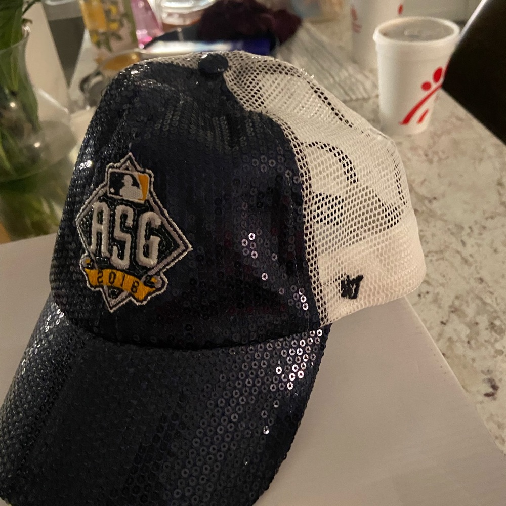 Baseball hat - Picture 2 of 4